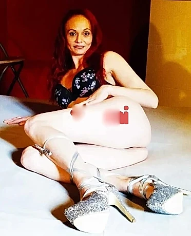 Sisi - Zürich VIP Escort Bayan