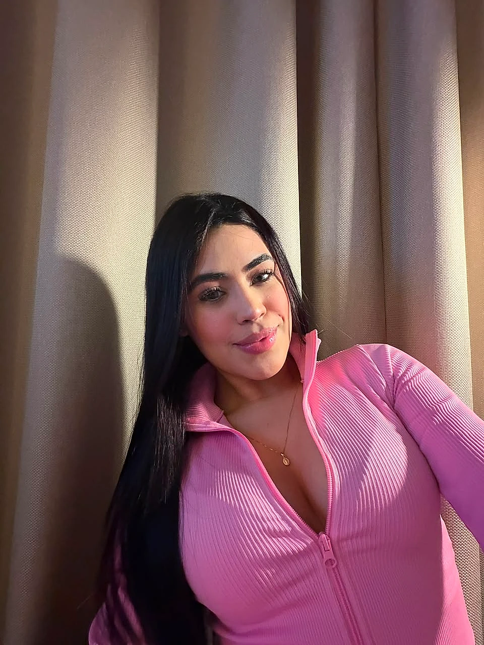Charlotte - Munich VIP Escort Bayan